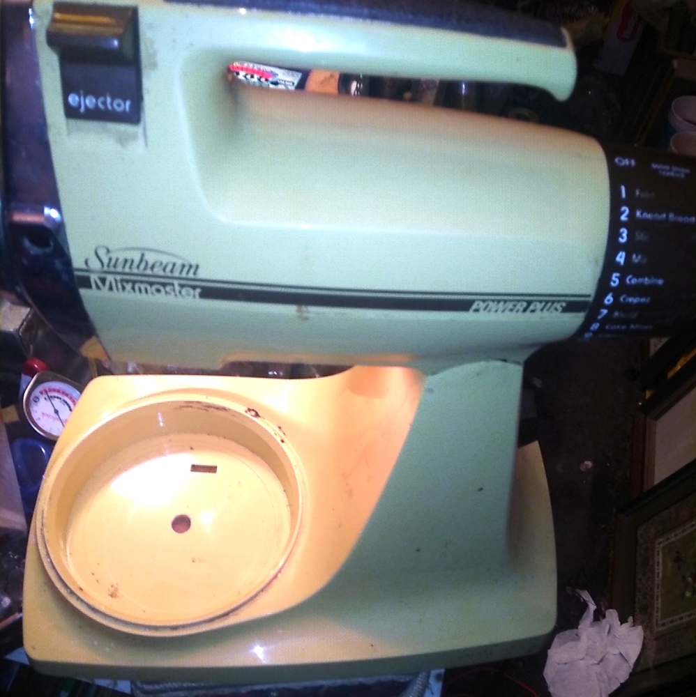 Vntg Sunbeam Mixmaster/stand